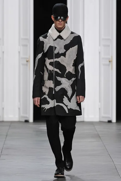 Look 45